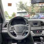 2017 Hyundai Elantra LE full