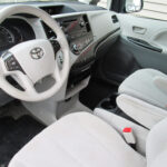 2013 Toyota Sienna full