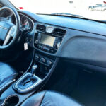 2013 Chrysler 200 full