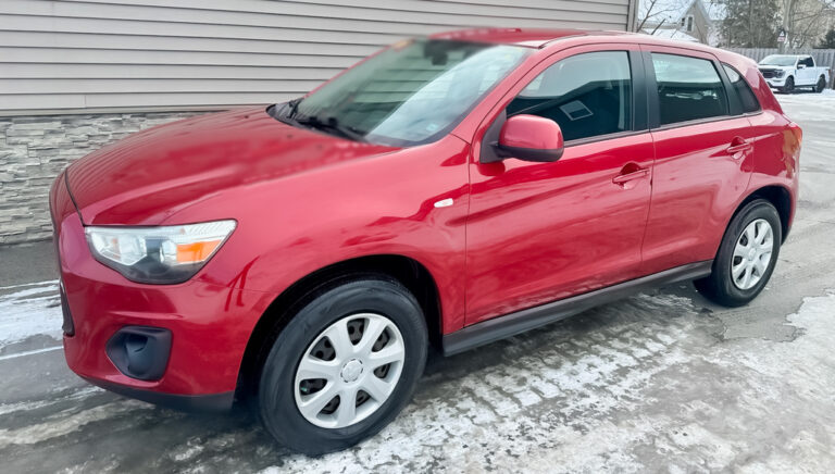 2014 Mitsubishi RVR