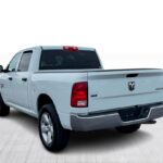 2022 Ram 1500 Classic SLT Crew Cab 4X4 full
