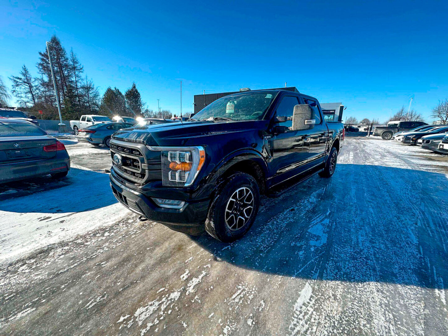 2022 Ford F-150 XLT Crew Cab 4×4