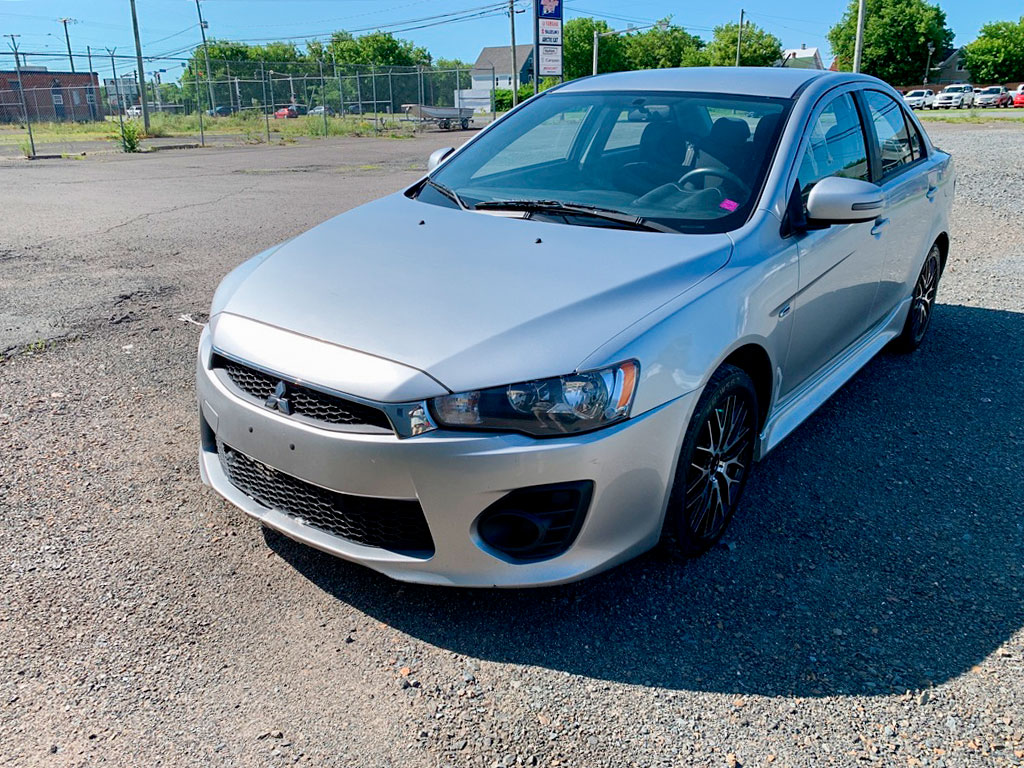 2017 Mitsubishi Lancer ES