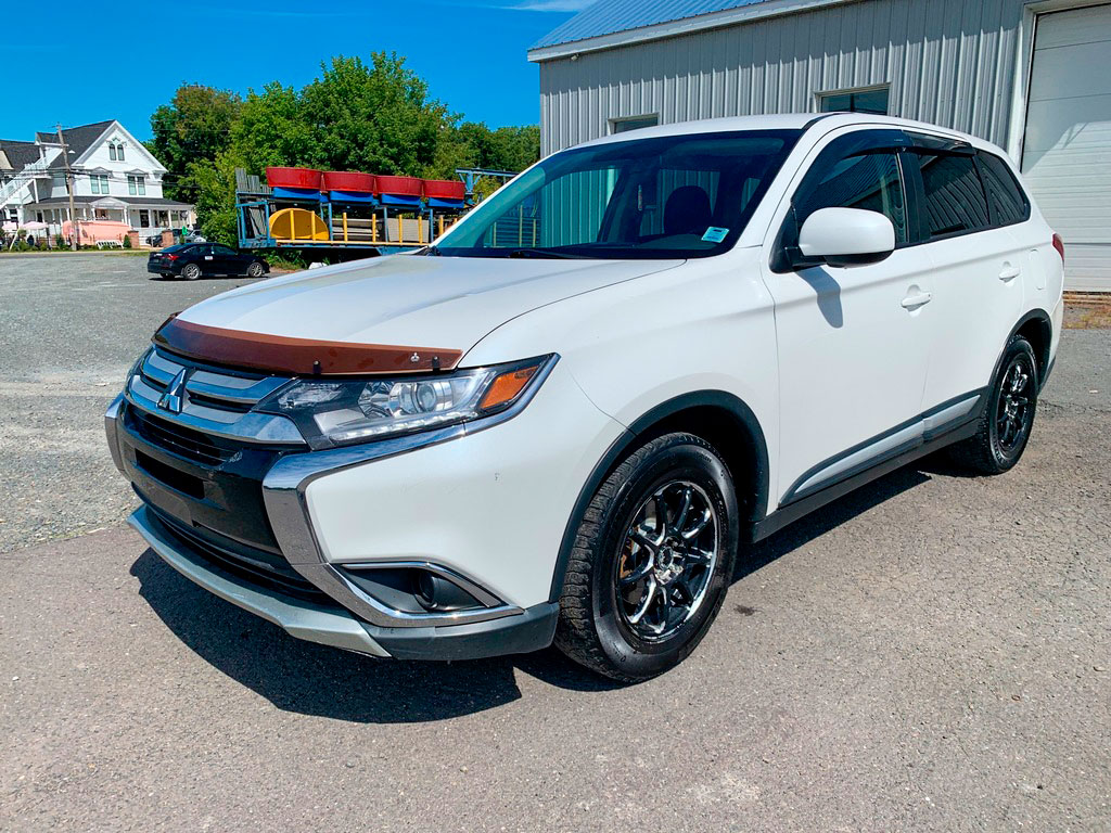 2016 Mitsubishi Outlander ES