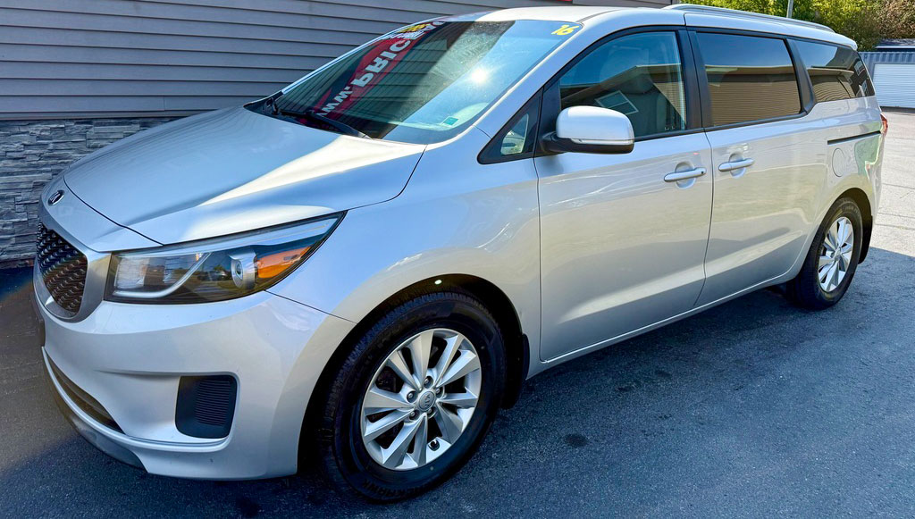 2016 Kia Sedona LX+ – HEATED SEATS – CAMERA – POWER SLIDING DOORS