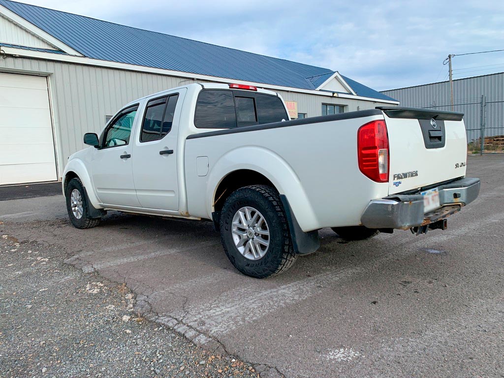 2016 Nissan Frontier SV - Image 3
