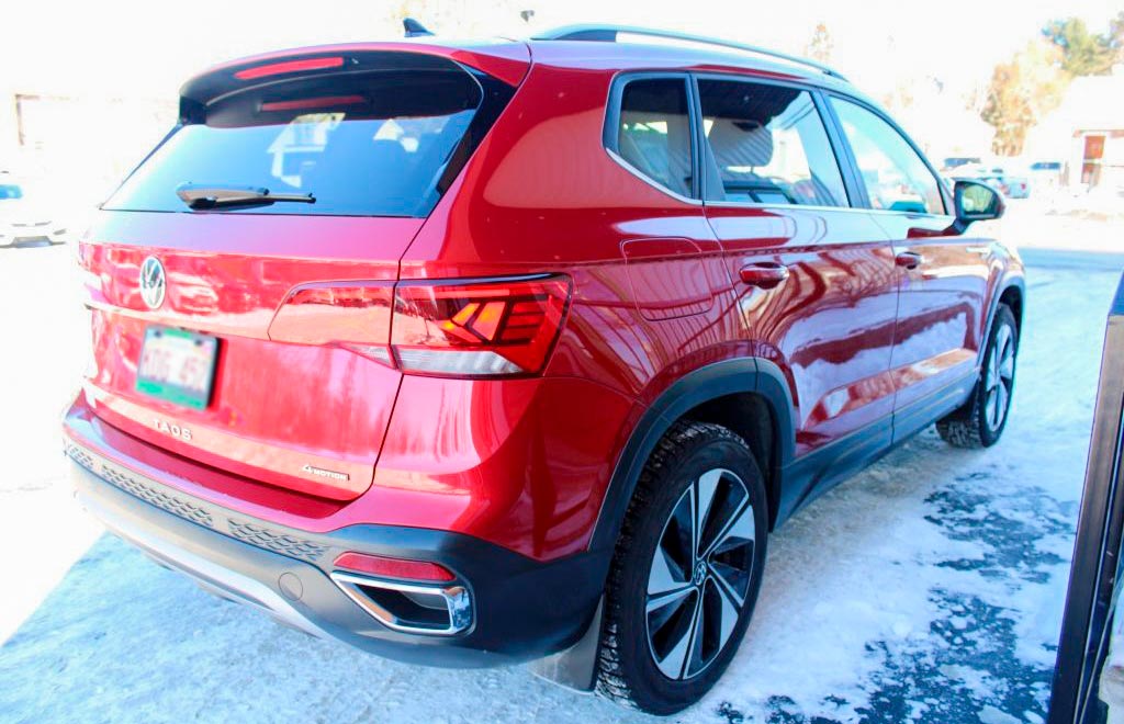 2023 Volkswagen Taos Comfortline - Image 3