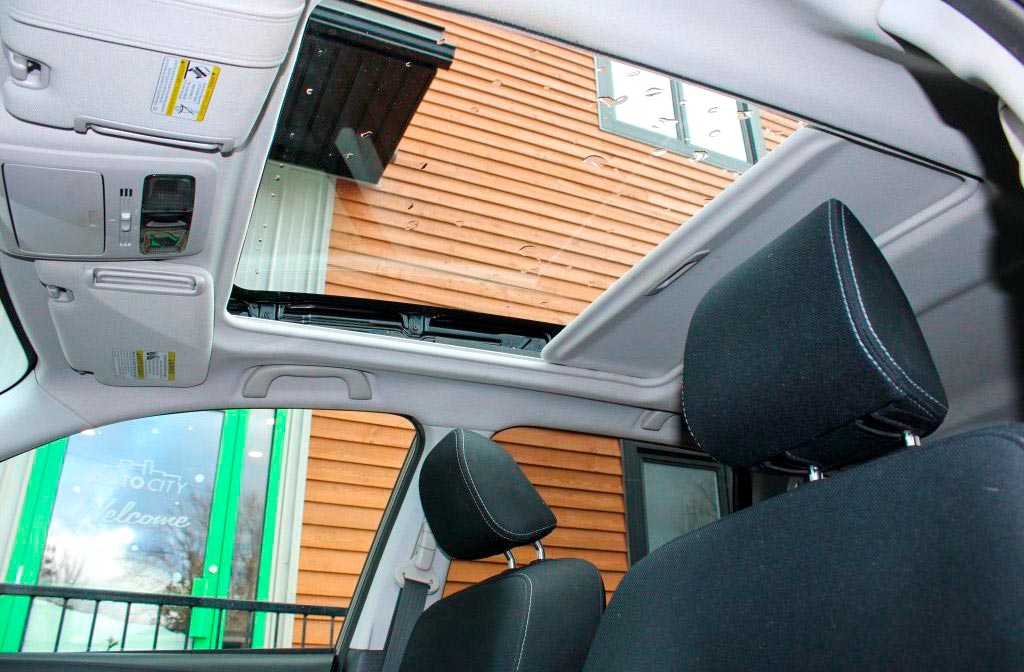 2018 Subaru Forester Touring - Image 7