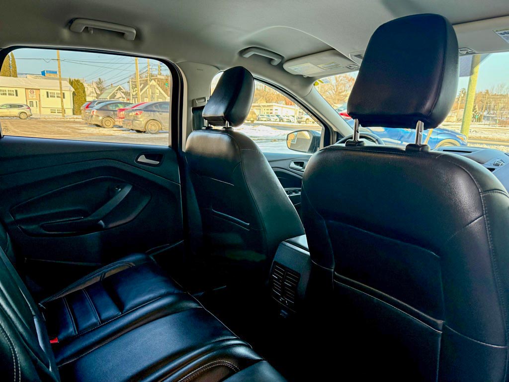 2018 Ford Escape SEL 4WD – HEATED LEATHER – BACKUP CAMERA - Image 6