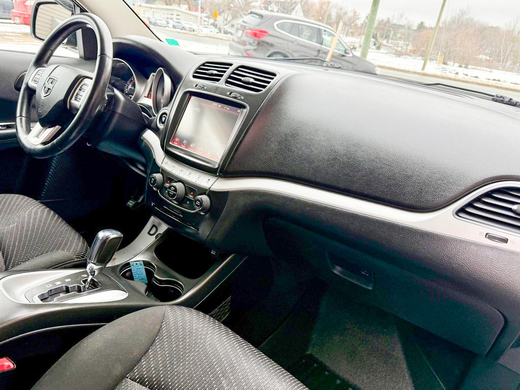 2015 Dodge Journey SXT – REMOTE START - Image 4