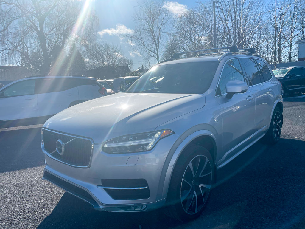 2019 Volvo XC90 Momentum AWD