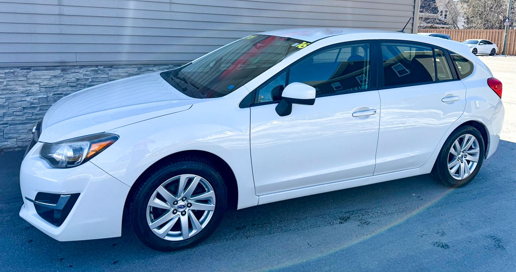 2016 Subaru Impreza 5dr HB CVT 2.0i w-Touring Pkg