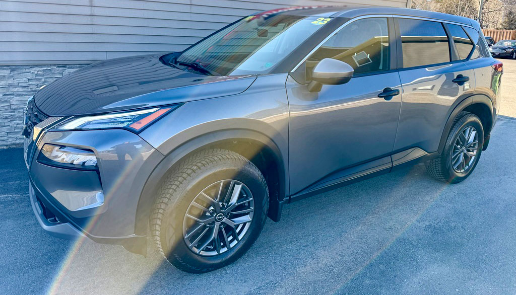 2023 Nissan Rogue AWD S – HEATED SEATS – BACKUP CAMERA