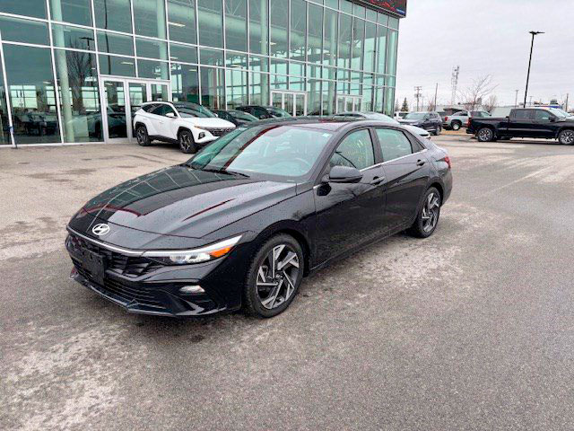 2024 Hyundai Elantra Luxury