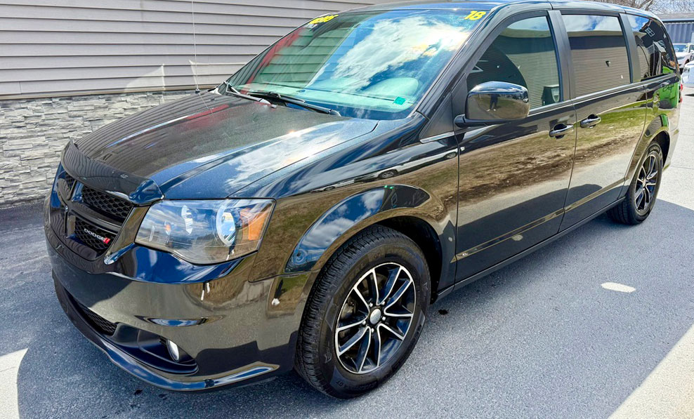 2018 Dodge Grand Caravan GT – HEATED LEATHER – BACKUP camERA – remote