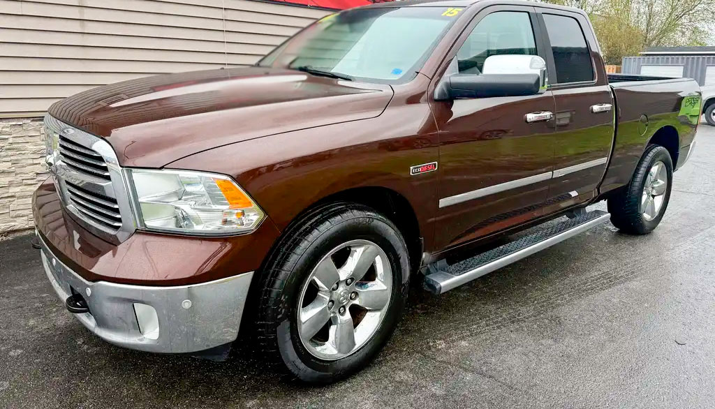 2015 RAM 1500 4WD Quad Cab 140.5 Big Horn