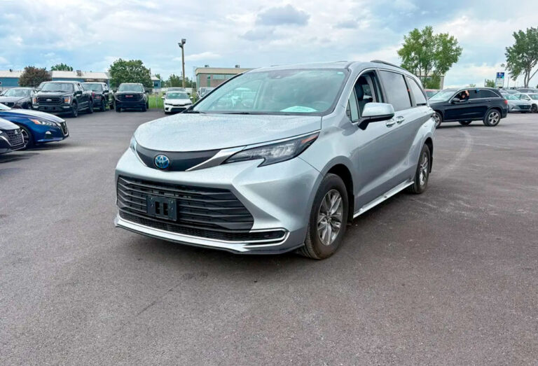 2024 Toyota sienna