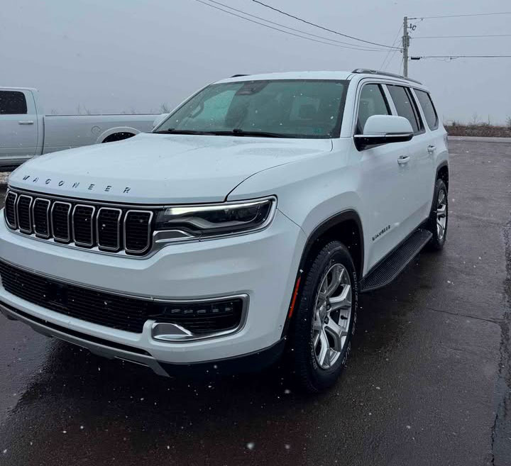 2022 Jeep Wagoneer